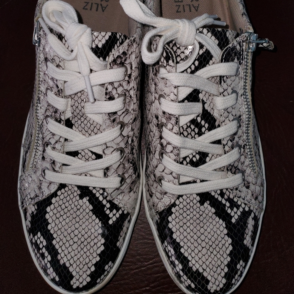 Naturalizer Women's Snake-Print Sneakers in Black and White